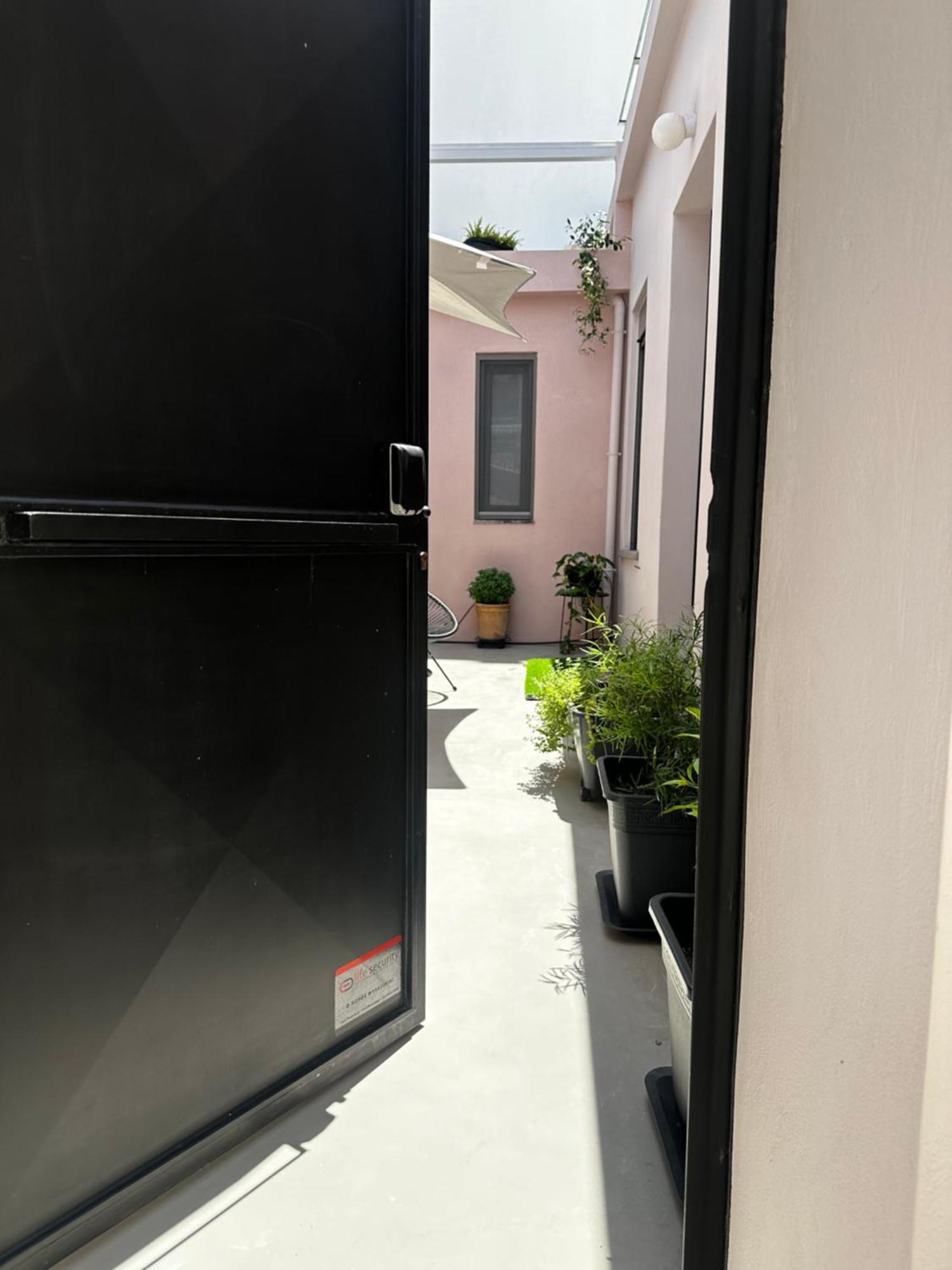 Stone Guest House In The City Heraklion  ภายนอก รูปภาพ