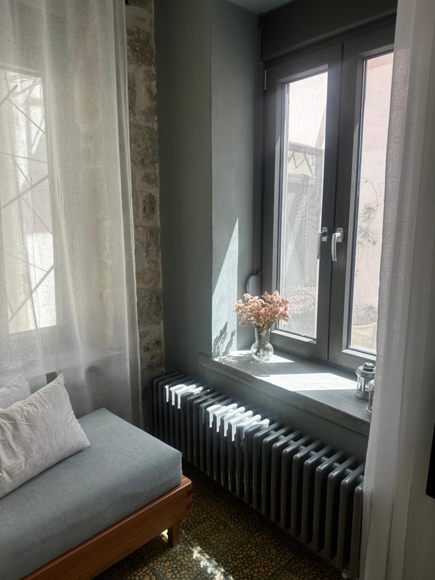 Stone Guest House In The City Heraklion  ภายนอก รูปภาพ